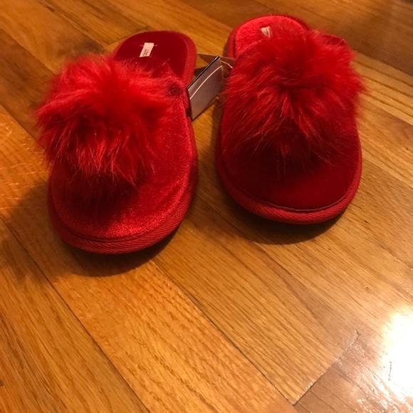 Red Slippers - Picture 4 of 5